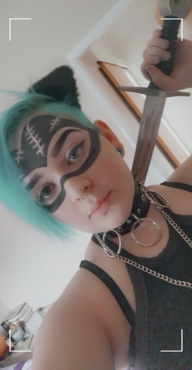 Annie_Backstage's tweet photo. #BackstageTaskmaster task 4 cat woman but with blue hair https://t.co/rwGwzgWqhD