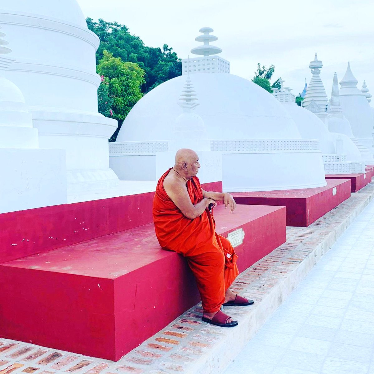 "လမ်းလျှောက်ခြင်း &amp; မေတ္တာပို့သခြင်း"
#သီတဂူဝိပဿနာတက္ကသိုလ် #စစ်ကိုင်း
📸 - သီတဂူကျော်ဆန်းဝင်း
၃၀ရက်-၉လ-၂၀၂၀ ခုနှစ်၊ နံနက်ခင်း။