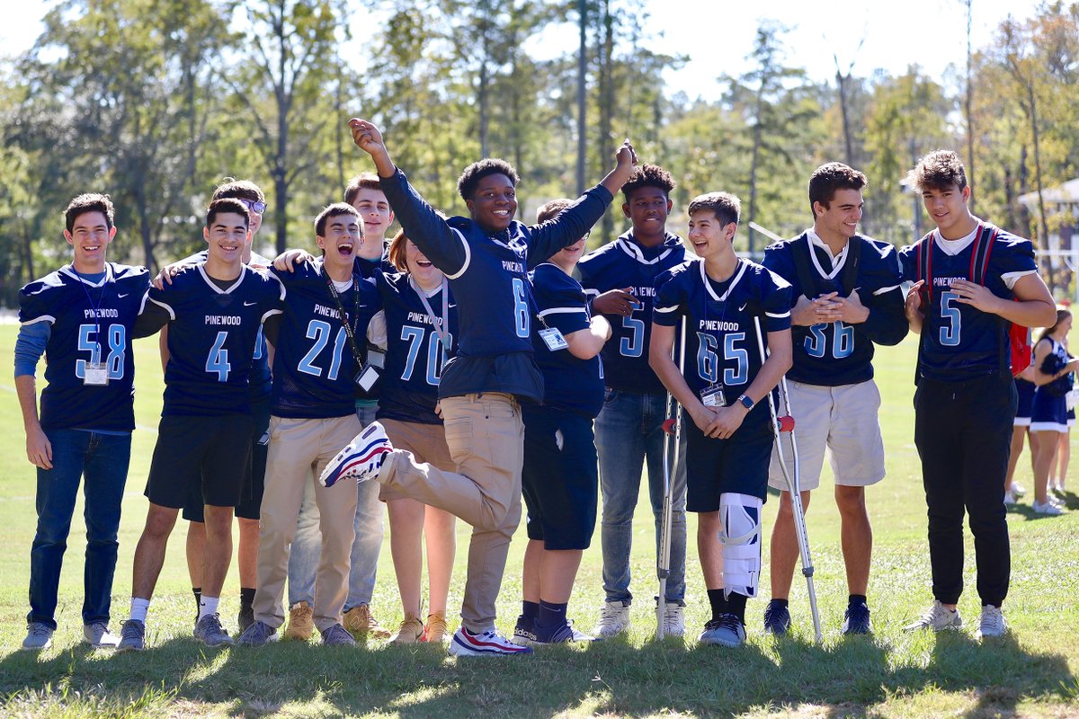 PinewoodAlumni's tweet photo. Tonight's the night: all alumni are welcome to join us for Homecoming 2020! The Fair runs from 5-7 p.m. and the game will kick off at 7:30. Here's a look back at last year's festivities. https://t.co/mwo7Ohxti3