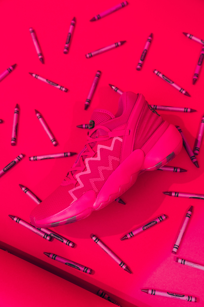 Crayola's tweet image. Pick your color! 

Introducing the #DONISSUE2 Crayola Adidas collection. 

This colorful collaboration was inspired by Donovan Mitchell's creativity on and off the court.

AVAILABLE NOW: a.did.as/CRAYOLA
@SPIDADMITCHELL @AdidasHoops 
- - -
#BASKETBALL #ADIDASBASKETBALL