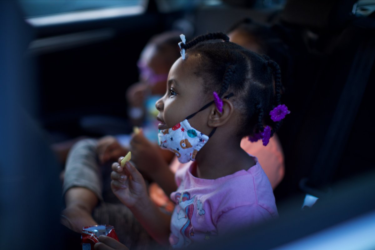 Tribeca's tweet photo. From coast to coast, friends and family have gathered to enjoy Tribeca-curated films at #WalmartDriveIn. Our partnership with @Walmart brings communities together safely for a night of entertainment. Tickets are selling out fast, so grab yours now: https://t.co/7C1vliawz6 https://t.co/4VhAlhgouD