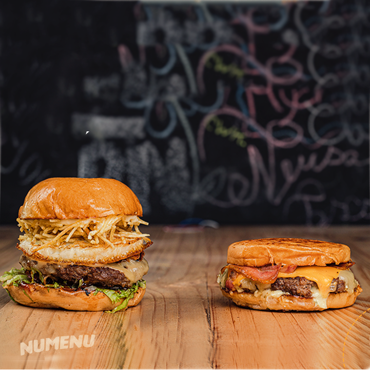 Numenu_'s tweet photo. 1 é bom mas 2 são sempre melhor. Marque aqui o amigo que irá consigo a @hamburgers_numenu este fim-de-semana 🎉🍔🔥
#Numenu #burgernumenu #numenuangola #instaburger #instanumenu #potd #fotd #burger #hamburger # https://t.co/S9m90LgG0z