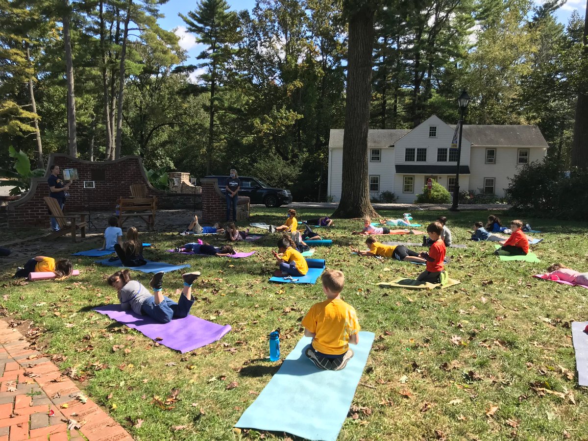 SanfordWarrior's tweet photo. Happy Friday! Yesterday, our 3rd graders brought their yoga mats outside to soak up some sun during their reading class. With outdoor teaching becoming the norm, 2020 has given us all a newfound appreciation for Sanford's 100-acre campus. https://t.co/4ffSipkek5