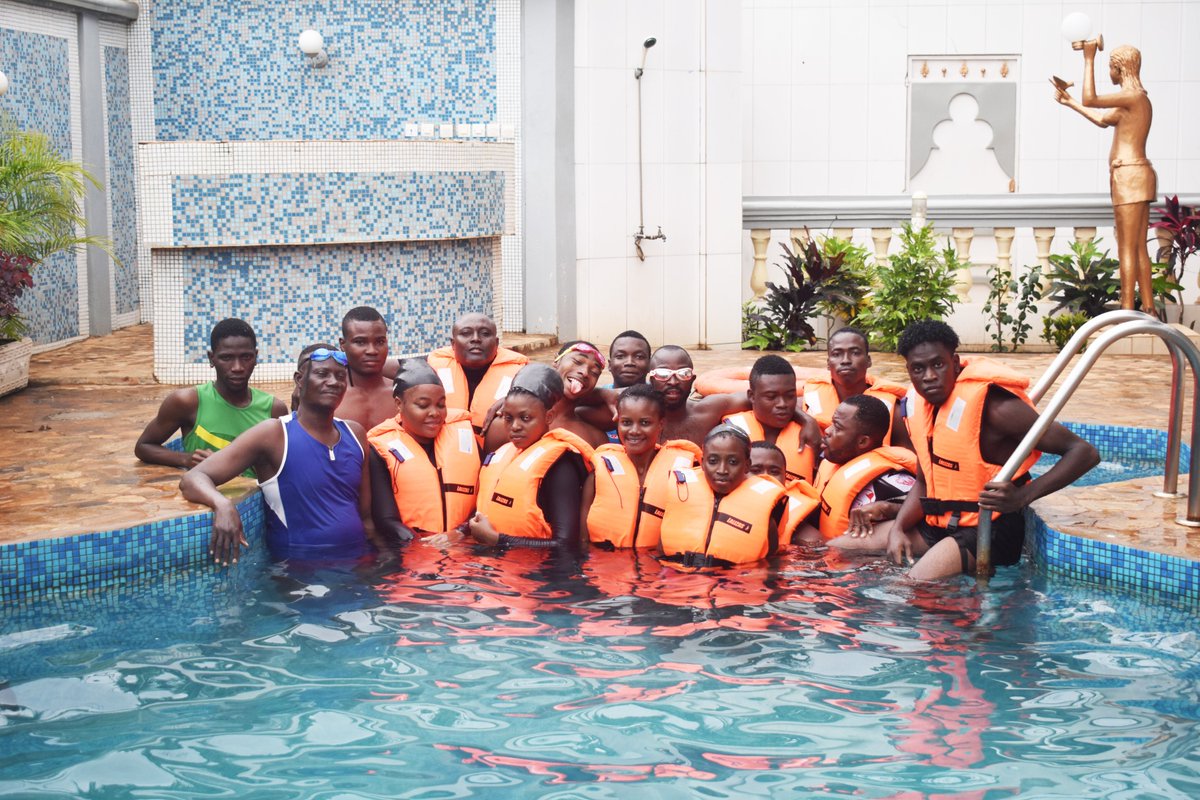 ECOLE_EMARITO's tweet photo. Exercice Pratique Abandon et Survie en Mer https://t.co/Fl7mUncf7R