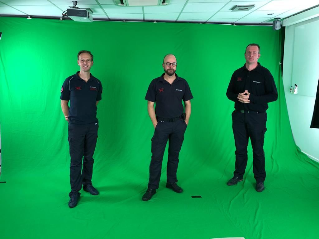 MissiePompFier's tweet photo. We brengen volop alles in gereedheid voor het digitale Brandweercongres op zaterdag 17 oktober 2020. Al een heleboel sprekers ontvingen we op de greenkey van Sigmund. De sprekers staan alvast te popelen om jullie digitaal te ontmoeten. Ben jij al ingeschreven? #BWC2020 https://t.co/9r8CVnX9Kr