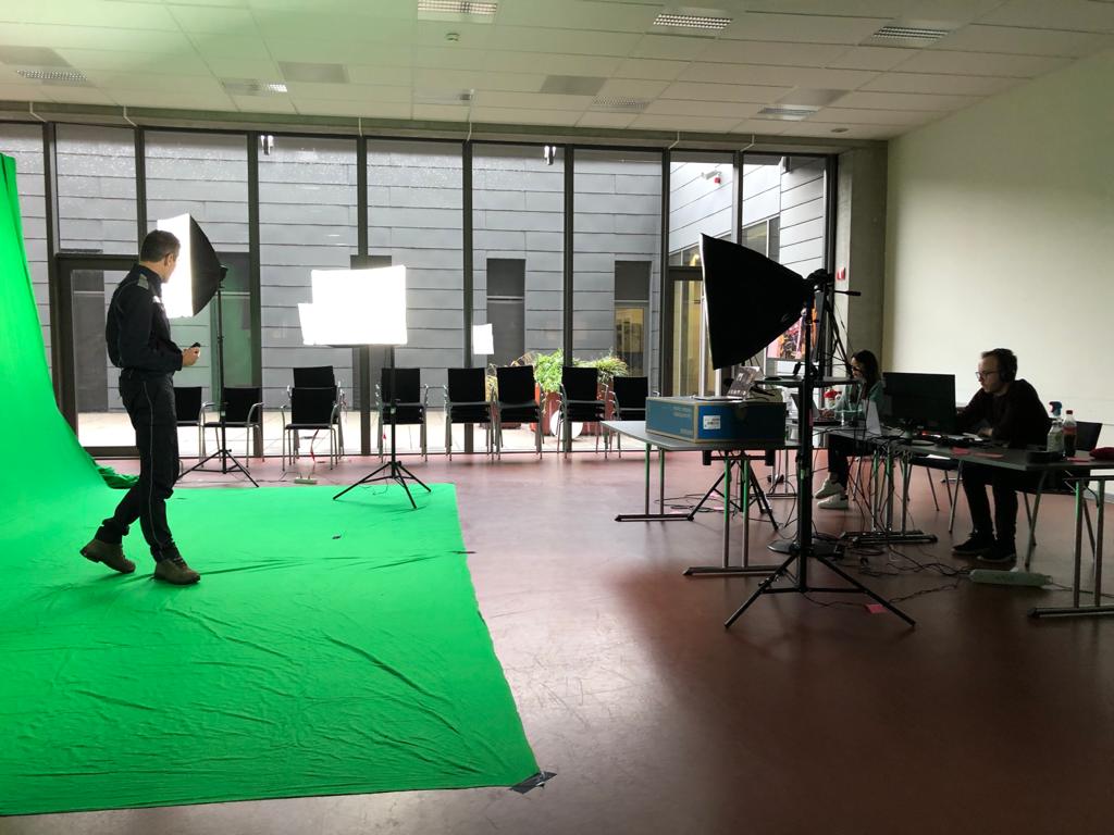 MissiePompFier's tweet photo. We brengen volop alles in gereedheid voor het digitale Brandweercongres op zaterdag 17 oktober 2020. Al een heleboel sprekers ontvingen we op de greenkey van Sigmund. De sprekers staan alvast te popelen om jullie digitaal te ontmoeten. Ben jij al ingeschreven? #BWC2020 https://t.co/9r8CVnX9Kr