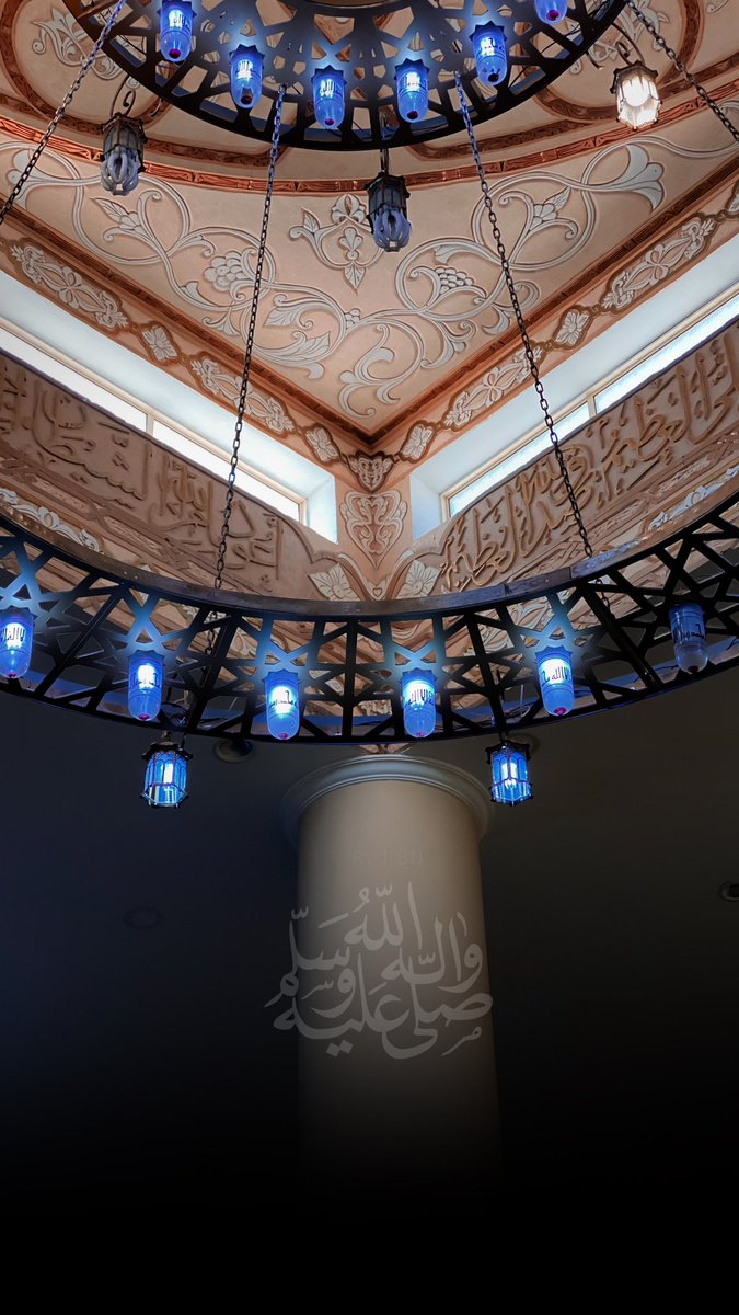 1RISRY's tweet photo. •

   " لو علِم المؤمنون فضل الصلاة على 
النبي ﷺ لما كفّت ألسنتهم عنها كل حين" 

                   صلوا عليهﷺ🤍
#يوم_الجمعة 
#ساعه_استجابه 
#الصلاه_علي_النبي https://t.co/aJZO5Immdp