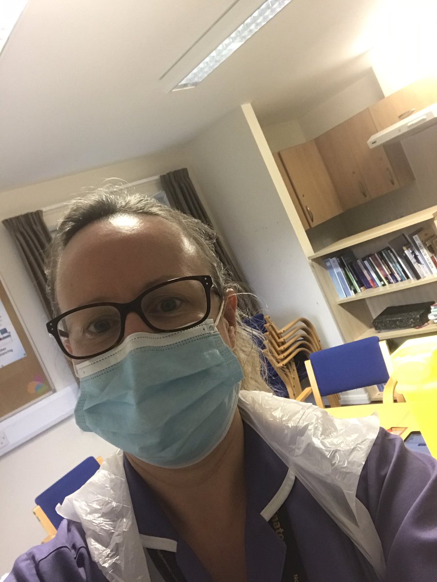 EllieDring's tweet photo. Our own @NUHInstitute flu vaccine clinic today! Thank you to our 16 staff who came and had their vaccination! @NUHNursing #protectyourself #fluoerheroes #fightingflu https://t.co/buqKhzAw4q