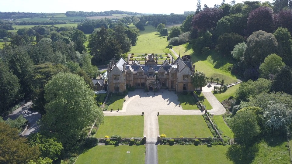 DillingtonHouse's tweet photo. Dillington House now specializing in "Intimate Weddings" Enjoy your ceremony in our gorgeous Victorian Orangery and a 3 course meal including drinks in social safe, stunning setting!  Saturdays before Christmas still available! https://t.co/ccTXHfRDDo https://t.co/biK7SDLZov