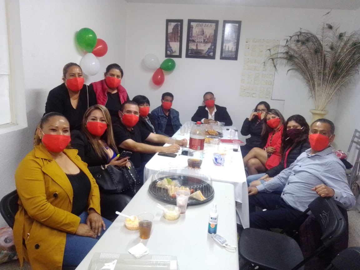 Toluca_MT's tweet photo. Equipo Emetistas MT Toluca en reunión de trabajo con nuestro Amigo y Lider @AbelSantana20 agradecemos el respaldo del líder Estatal @davidsanchezi @MT_EdoMexico https://t.co/h611ctMkjn
