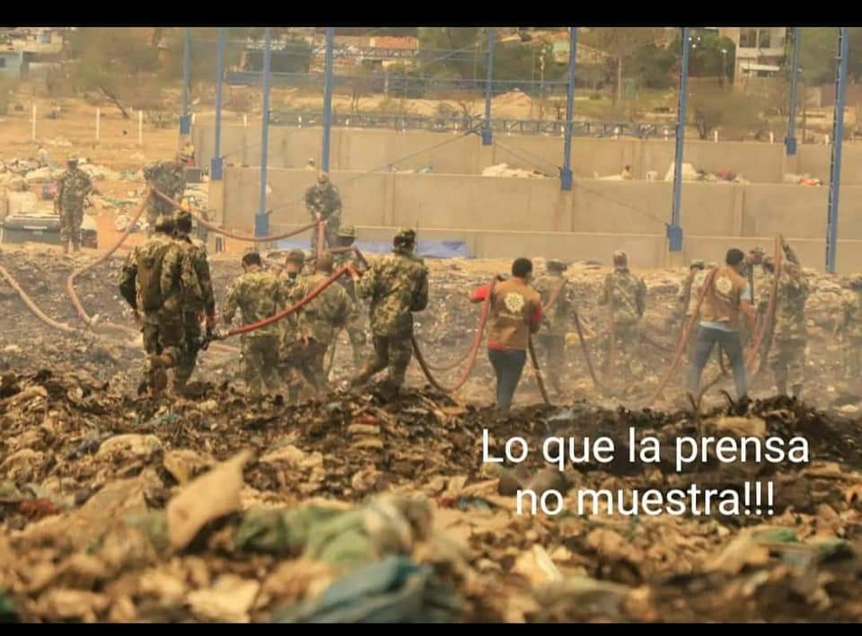 MariaLuzPy's tweet photo. Todas las acciones para sofocar los incendios, en coordinación con el Cuerpo de Bomberos, está encabezado por un equipo de la Presidencia de la República. Todas las instituciones del Ejecutivo así como las Binacionales están colaborando para hacer frente a esta situación. Fuerza https://t.co/0LSIhAwykb
