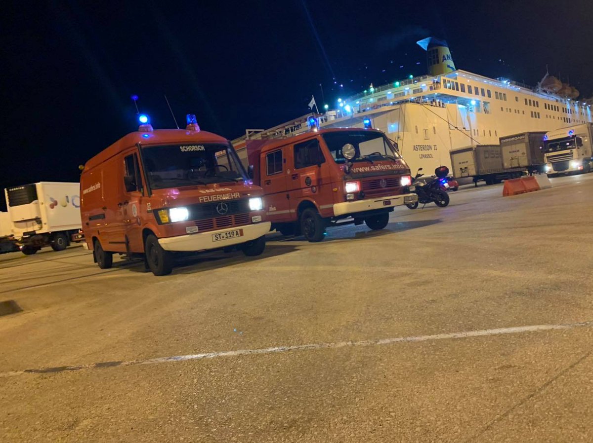 SAFeRS_eV's tweet photo. Vehicles number 5 and 6 transferred by our association have reached their final destination in #Greece. Volunteer #firefighters and rescue units in #Olympia, #Megara and #Santorini will profit from this gear to keep communities safe and forests green! https://t.co/bzWzBXvsdy