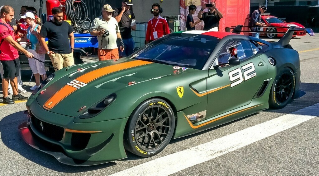 Nothing BASIC about this one… a #599xxevo with added Gee Whizz…
#ferrarifriday #ferrarifm2016 #ferrari599xx #ferrari599 #599XX @gregb.23 #ferrariv12 #ferrari #scuderiaferrari #essereferrari #finalimondiali2016 #cavallinorampante #ferrarifinalimondial… https://t.co/BuvZY2a9jE https://t.co/Eah2v42kAj