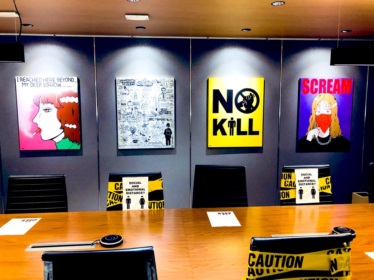 show_vinylmusiq's tweet photo. ART in OFFICE SESSENへ行ってきた。
FM802 & FM COCOLOのオフィスに
実際に入れて嬉しかったし、
現代アーティストさんの様々な作品を
実際に鑑賞出来て凄く楽しかった。
YUGO.君の作品目当てやったけど、
どの作品も素敵やった。
お土産頂けたのはビックリしたし
嬉しかった。
#FM802
#SESSEN https://t.co/yRkw2pvRGf
