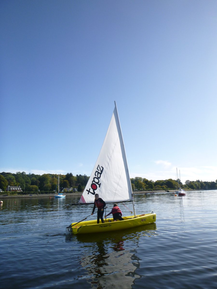 BlairvadachStew's tweet photo. Today @gostconstantine had a game of 'Build a boat', a progressive introduction to sailing @BlairvadachOEC

We gradually added different pieces to our hull until we had a complete sail boat

Sadly no #Whales in our end of the #Gareloch today

#StConstantinesBV20 #BV20notCV19
@RYA https://t.co/aNzGj2JE1x