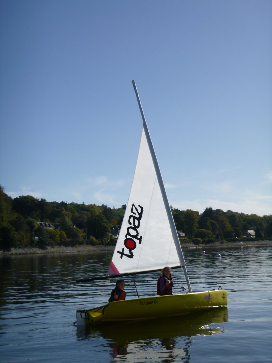 BlairvadachStew's tweet photo. Today @gostconstantine had a game of 'Build a boat', a progressive introduction to sailing @BlairvadachOEC

We gradually added different pieces to our hull until we had a complete sail boat

Sadly no #Whales in our end of the #Gareloch today

#StConstantinesBV20 #BV20notCV19
@RYA https://t.co/aNzGj2JE1x