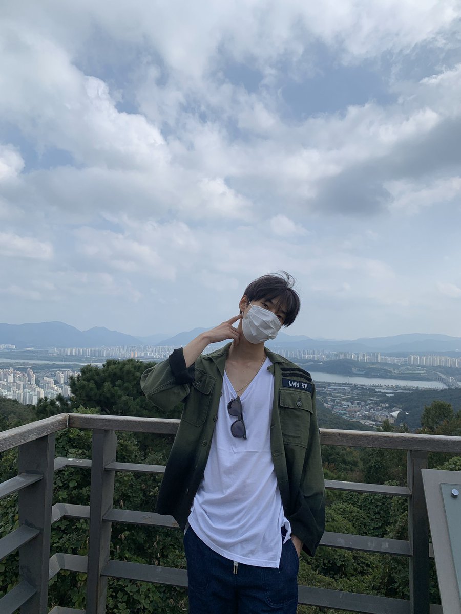 maybewhy_'s tweet photo. ผู้ชายที่ชอบทำตัวแฟนหนุ่มใส่แต่ไล่กุไปตั้งใจเรียน https://t.co/rklNiAdON2