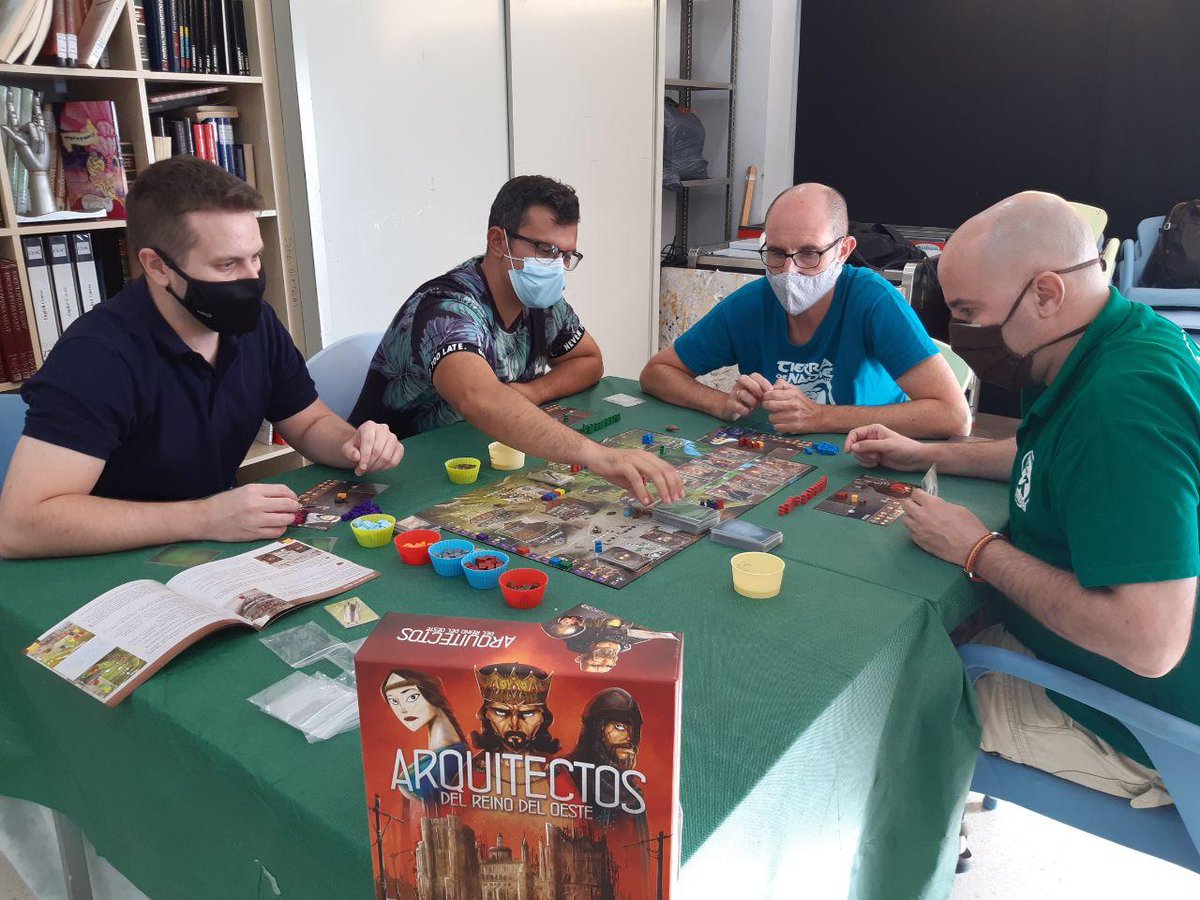 acmueveficha's tweet photo. Jugando al Arquitectos del Reino del Oeste de @EdPrimigenio
👫: 1-5
⏳: 60-80
👨👨👧👦: +12
#juegodemesa #juegosdemesa #games #boardgames #edicionesprimigenio #arquitectosdelreinodeloeste https://t.co/QNKk8WZl9j