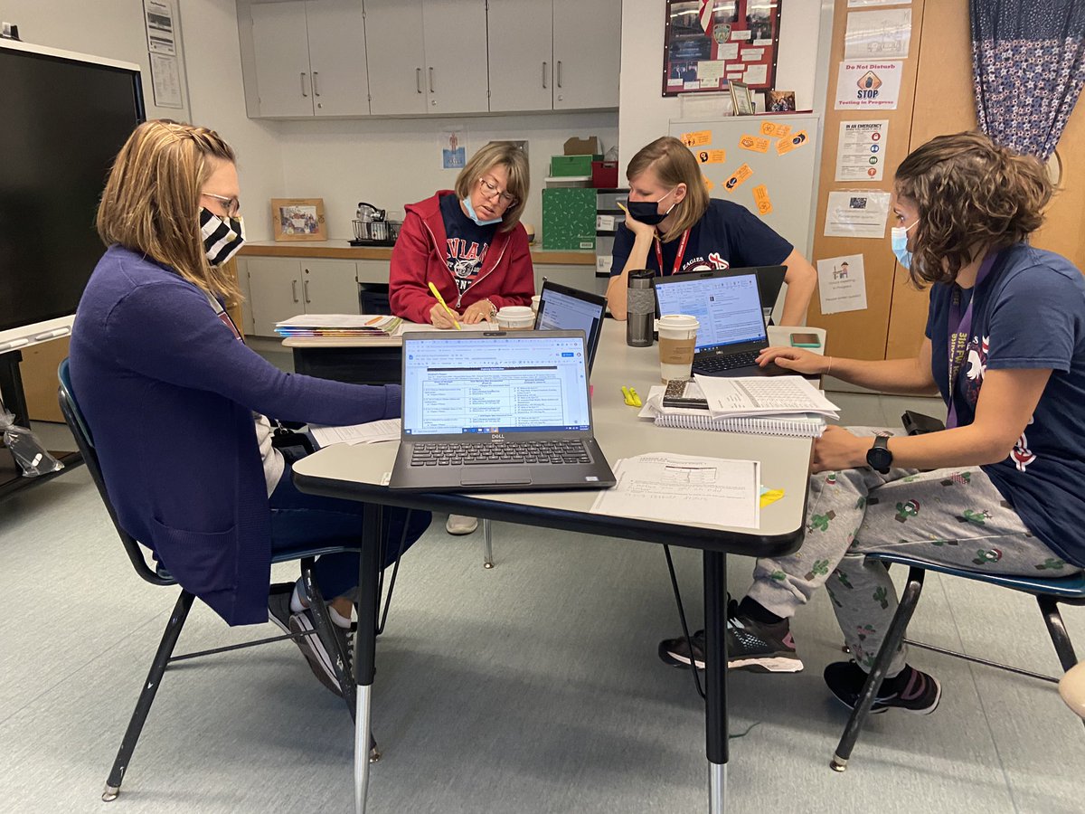 Med_TOY_2015's tweet photo. That moment when something you worked so hard on finally makes its way mainstream!! Props to the #AES third grade team for embracing the Unit 2 #compactor for ALL of your math students! #DoDEA_AAPS https://t.co/8XAYtV9UpU