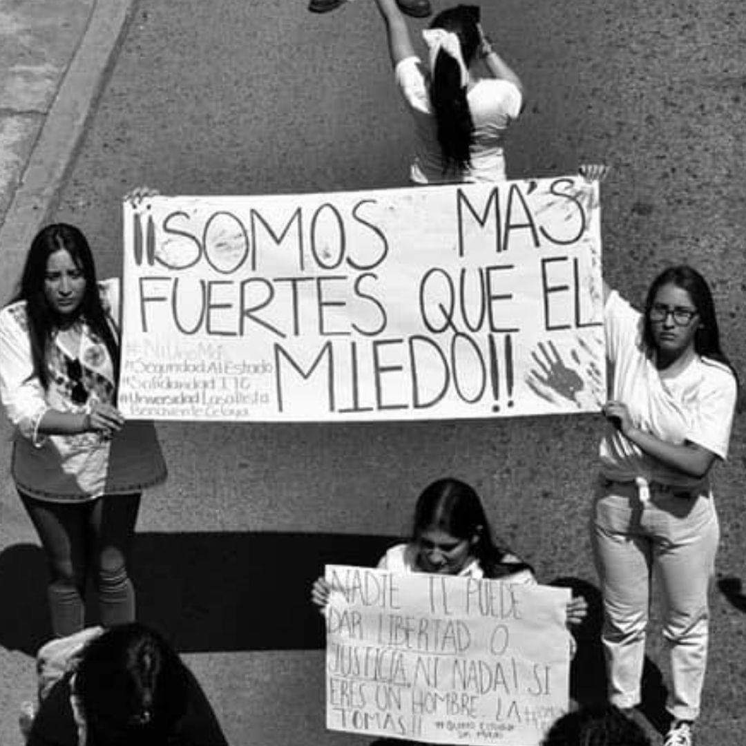 HLM_documental's tweet photo. 2 de octubre.- A un año de la marcha en Celaya, dónde más de 10,000 estudiantes salieron a las calles a gritas que ¡estamos HASTA LA MADRE!

#PrensaGIFF #GIFF2020 #RallyGIFF #IdentidadyPertenencia https://t.co/ddIIukQIQk