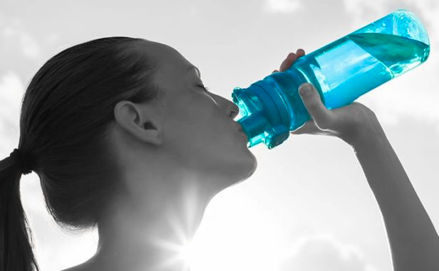 getBevi's tweet photo. It’s just as important to stay well-hydrated in the fall as it is during the warmer months. Some insight here. https://t.co/vfojLy8La3
#getbevi #fall #autumn #nature #water #hydration #stayhydrated #drinkwater https://t.co/NhuVvsKvSd