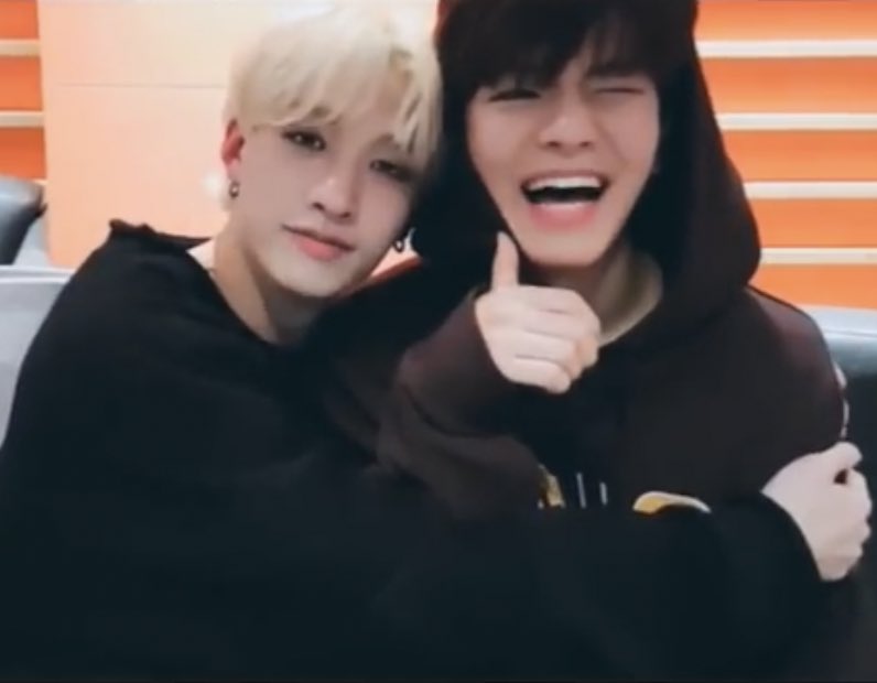 SEUNGM1NE's tweet photo. thank you for being the best leader, best hyung, just a best human being. you have come so far and cant wait to see u growth along with members, happy birthday bangchan ❤️🤍

#OurHavenBangChan 
#HappyBangChanDay 
#우리의_천리방_찬아_생일축하해 https://t.co/4zltmTi1mc