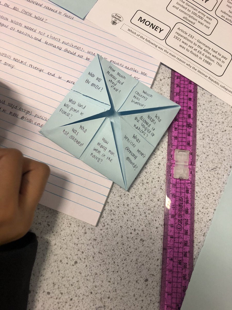 MissCVernon1's tweet photo. Year 10 got creative with revision today 🤩 Chatterbox making - throwback to primary ey!! 

Memorable learning and taking it home to try out with someone there! #memorymasters https://t.co/IroNKZJyDM