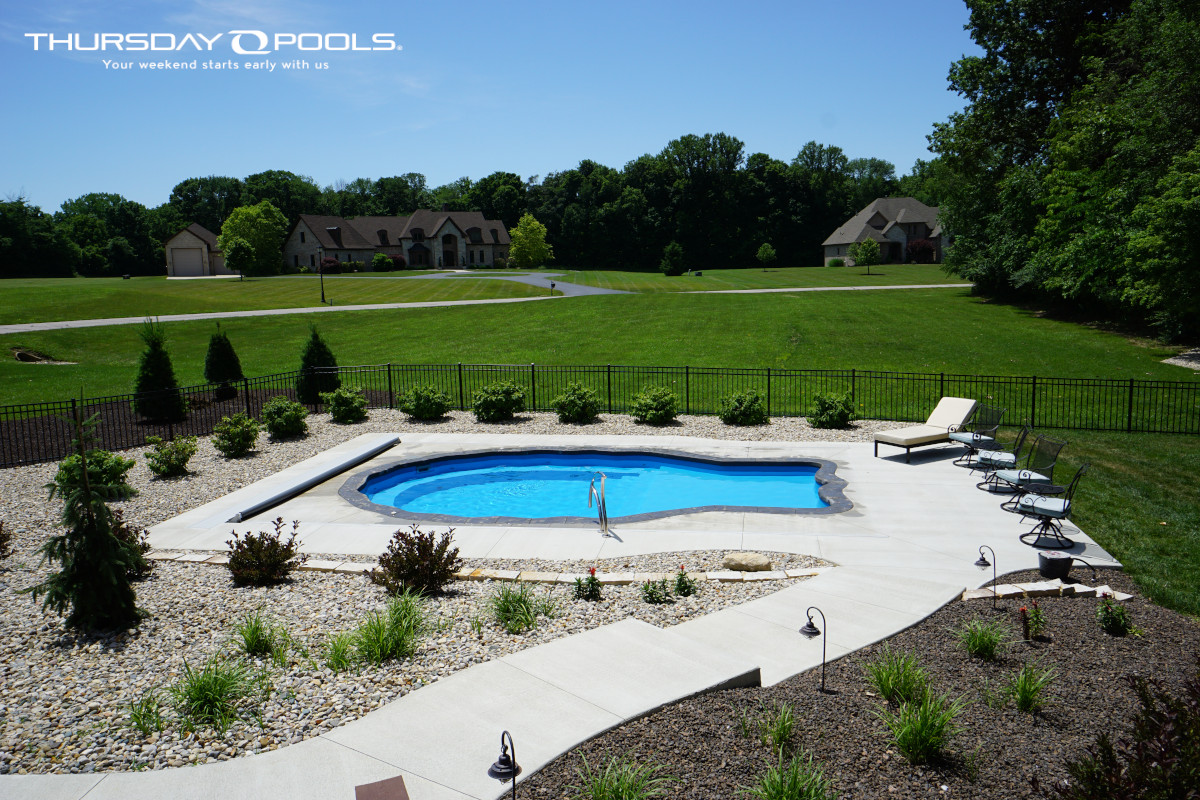ThursdayPoolsLL's tweet photo. The Pearl features a large tanning ledge and wrap-around benches. It's the best spot for elegant gettogethers: https://t.co/UCqoMEuHfU

#thursdaypools #fiberglass #pools #manufacturers #installation #financing #swimmingpools #fiberglasspoolsnearme #stayathome #warranty #swimming https://t.co/H3rHV62lXX