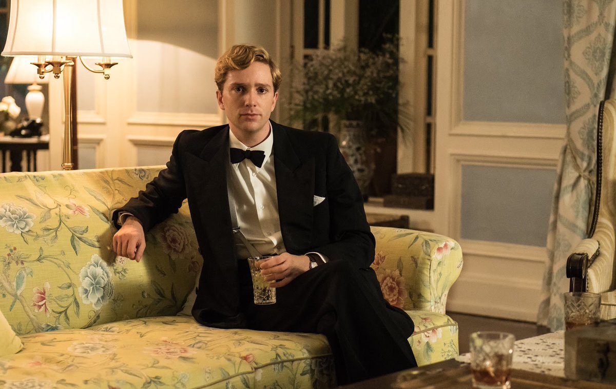 ITG_Ltd's tweet photo. Casually waiting for #TheSingaporeGrip to air on @ITV. 🍸

Catch a brand new episode tonight at 9pm. You don't want to miss it! 

⭐️ @lukenewberry and @edthebirch
🎬 Producer @farahabushwesha https://t.co/QZvGAIvFk5