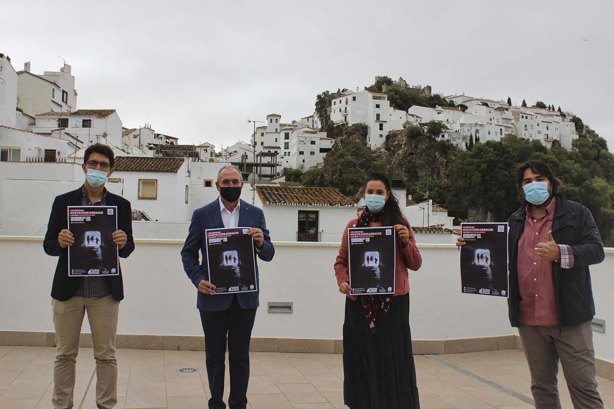 Este próximo lunes 5 arranca la 7ª edición del Festival #NuevoCineAndaluz de #Casares. Ficción, documental, largos, cortos, charlas, entrevistas y otros contenidos: 120 horas de programación ininterrumpida dedicadas al #cineandaluz: Todo un reto

nuevocineandaluz.com/arranca-7a-edi…