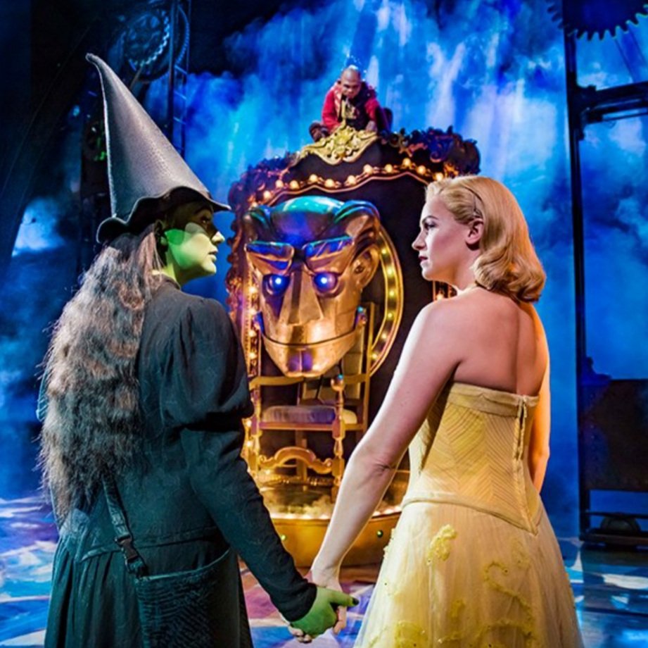LCC_Backstage's tweet photo. #BackstageTaskmaster
7: Prop Build - Using only the contents of your recycling box make the most amazing prop for a production of Wicked @WickedUK @fakesteakprops @SMAssoc @flintstheatre https://t.co/HAzxdPMeDT