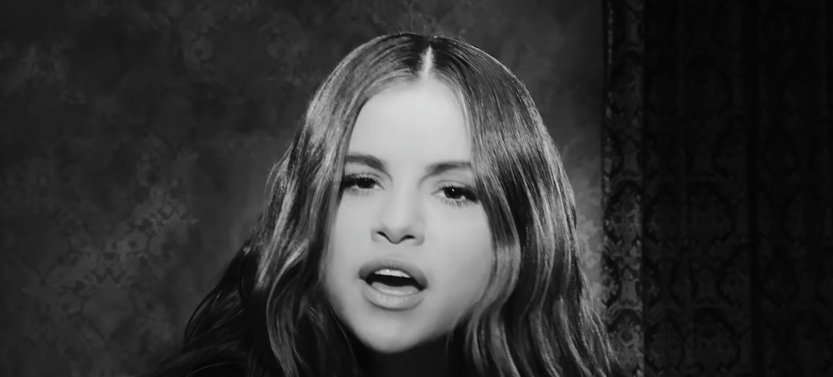 retweet if you think that Lose you to love me by Selena Gomez deserves a grammy.