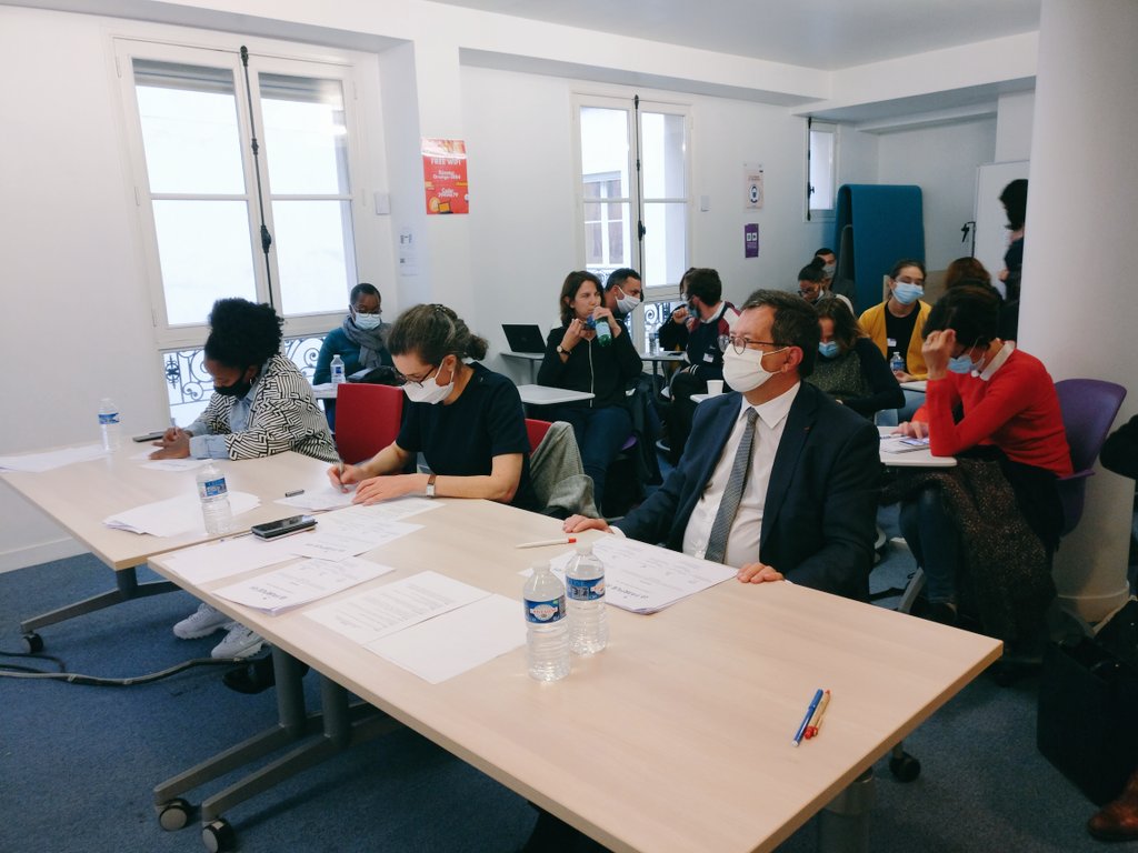 LaFabrique_RH's tweet photo. [#Fabchallenges] Les jurés ont découvert les différents projets que nos agents aimeraient mettre en place dans l'administration. 

Les lauréats seront annoncés à l'#ETAP dans quelques instants ⌚ https://t.co/jUc08V1crq