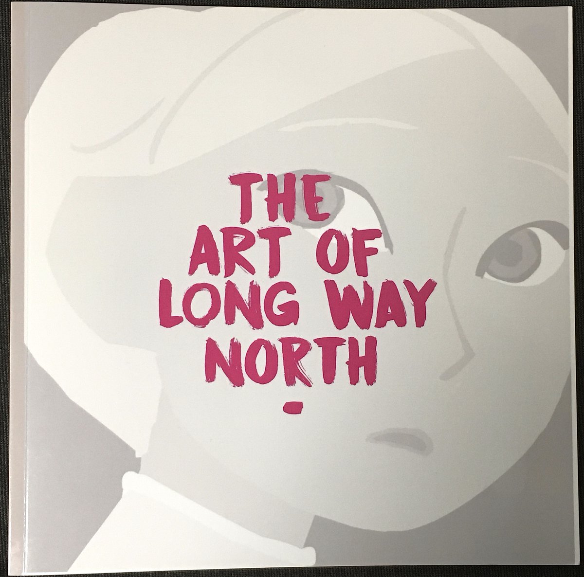 映像で度々引用されているのは、初公開の『THE ART OF LONG WAY NORTH』。画集出版を目的に自主発行され、結局書籍化されずに関係者に配布されたもの。作画監督のHAN Liane-Choさんから叶が頂いたもの。何とか日本でと個人的に奔走しましたが、未だ実現していません。残念。
#ロング・ウェイ・ノース 