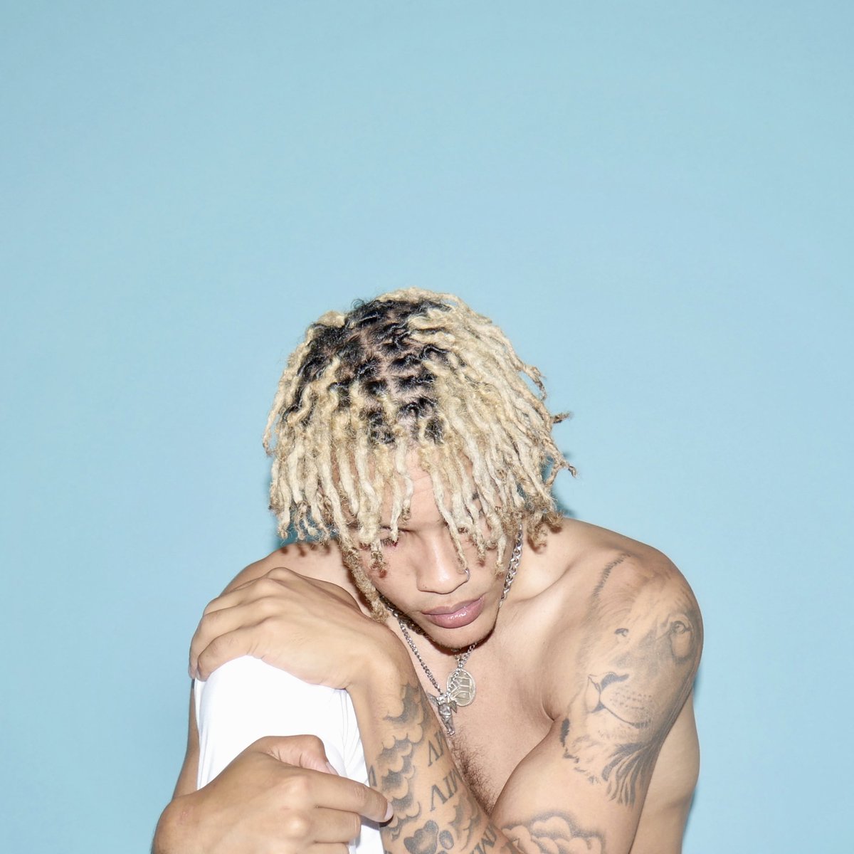 lafreshman's tweet image. My new project ‘Something They May Never Understand’ is out now, all platforms. Enjoy 🌴💭💭
fanlink.to/stmnu2