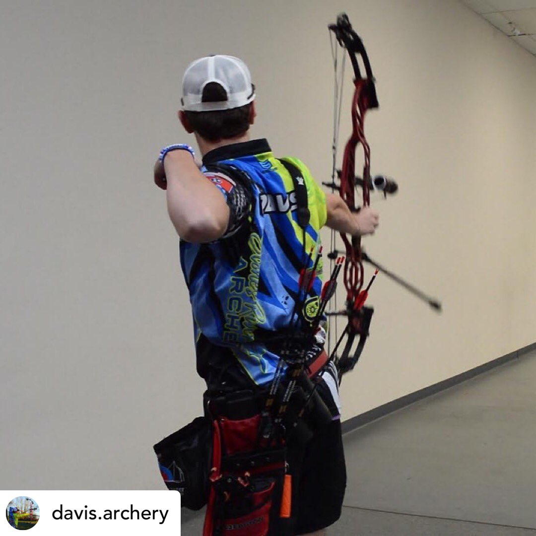 davis_archery's tweet photo. Last Saturday I shot my shootoff rounds for the 2020 S3DA Indoor National Virtual Tournament which I was in a 5 way tie for 2nd place. During the shootoff I shot my Easton Pro Comps, I was able to shoot 10/15 inside x’s. This put me at a 2 way tie in 4th place.#ryandavisarcher https://t.co/1apa5FNfzl
