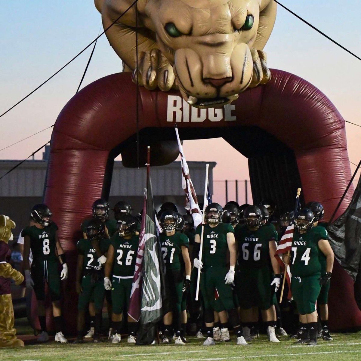 Ridge_Army's tweet photo. 🚨🚨RIDGE!!!!🚨🚨 IT’S THE FIRST GAMEDAY OF THE YEAR! VARSITY 🏈 @ SKYLINE TONIGHT!!! MAKE SURE YOU GUYS HAVE NOTIFICATIONS ON FOR LIVE UPDATES!!! LET’S GO RIDGE! @MtRidgeFootball https://t.co/uKZIoTdirs