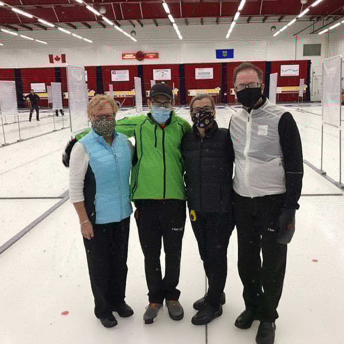 calgarycurlclub's tweet image. Congratulations to our 19-20 club champions! We had a successful postponed club championships last night. The 20-21 league season starts tonight! #keepcurling #calgarycurling #curlingalberta