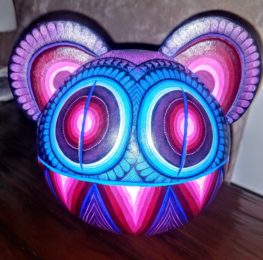 KID_A_OK's tweet photo. @ruleiro @eltalcha En un cumpleaños me regalaron el oso del #KIDA hecho en Tilcajete Oaxaca lugar de los alebrijes... @StanleyDonwood como la ves???jejejeje #AbranPasoAPoderoso #Poderoso #KID20 https://t.co/ItSFSnsAo2