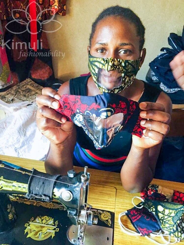 meaghan_mcgrath's tweet photo. Tiffany Yu, a @wef Global Shaper, set up #Masks4Disability - an initiative to promote the wearing of masks with see-through windows that allow people with hearing disabilities to read lips https://t.co/Cak1xvDkvY https://t.co/eHhcC8qjRt