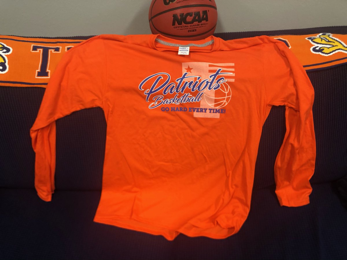 UT Tyler Women's Basketball (@uttylerwbb) on Twitter photo 🚨Students, Faculty, & Alumni🚨
UT Tyler Family,
This is your opportunity to WIN some FREE
<a href="/UTTylerWBB/">UT Tyler Women's Basketball</a> gear!
☝️Give us a follow
🤘Retweet this tweet
Winner announced on Monday on 10/5
Extra entries for each tag person in mentions (max 5)
We want you to follow our journey! 🚨Students, Faculty, & Alumni🚨
UT Tyler Family,
This is your opportunity to WIN some FREE
<a href="/UTTylerWBB/">UT Tyler Women's Basketball</a> gear!
☝️Give us a follow
🤘Retweet this tweet
Winner announced on Monday on 10/5
Extra entries for each tag person in mentions (max 5)
We want you to follow our journey!