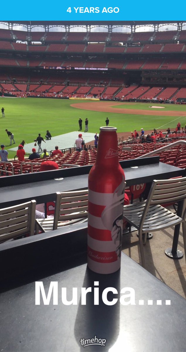 KurtBauche's tweet photo. Playoff baseball without cardboard! #STLCards #BuschStadium #LeftfieldLanding #BeerHeaven ❤️⚾️ https://t.co/gbmp6c5lQa