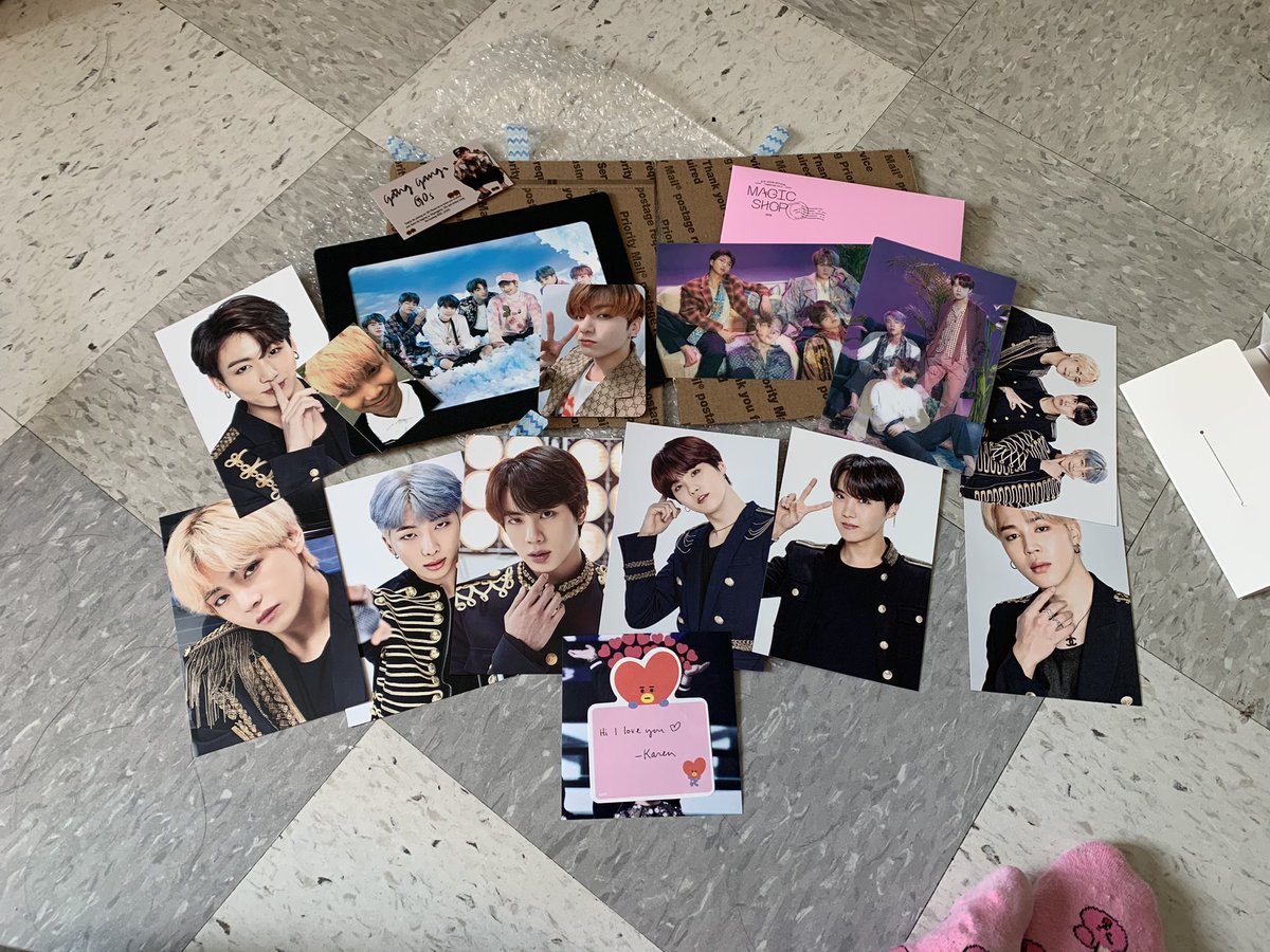 jiminspogost1ck's tweet photo. My wallet says wtf but my heart says ily kar โค๏ธ๐
Everything arrived in perfect condition! Thank you @ganggang_GOs for being so organized and quick! Now back to work to collect more coins to buy more bts merch hehe
#GGG_proofs https://t.co/AONxuMbOJ7