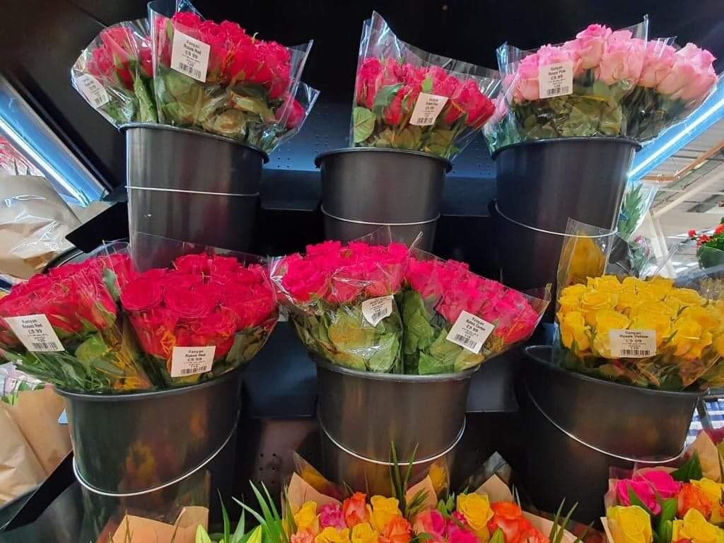 I am in the UK. I decide to go the supermarket for some random shopping. While I am there, I get to this floral section &spot Kenyan stock. My eyes beam with adoration. I smile widely I am tempted to stand there and announce “I am Kenyan too”  #KenyaUKTrade  @LindahMbaisi