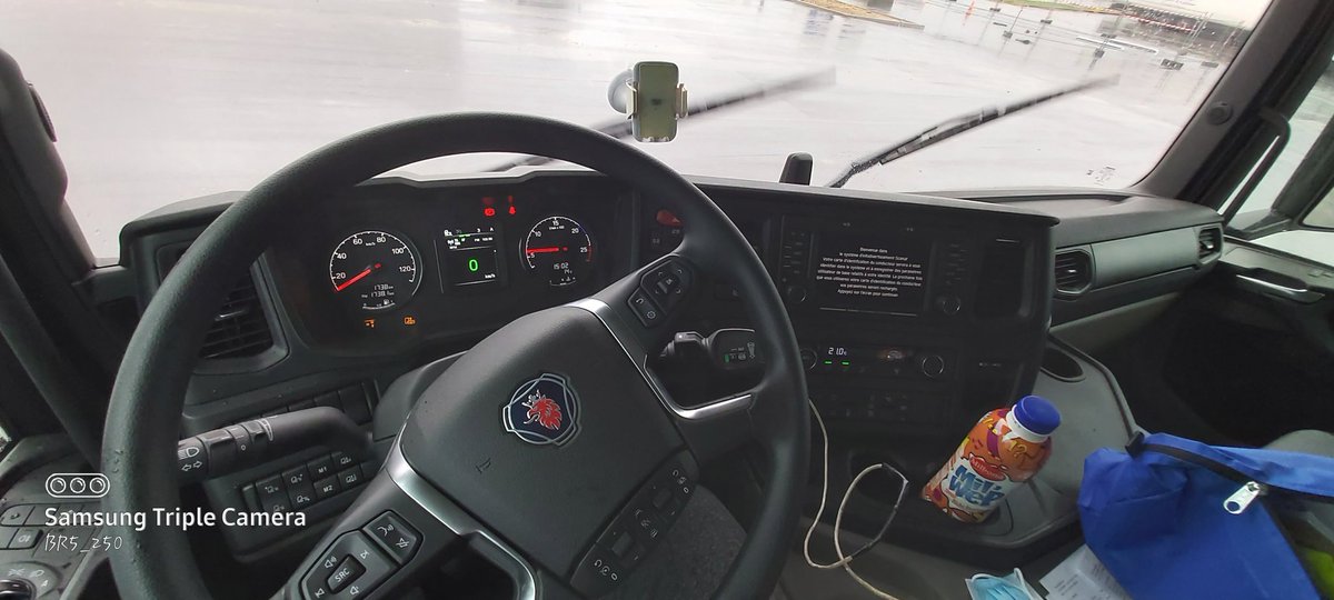 bryansagor's tweet photo. My office for today 
#scania #p340  #biomethane 
@ScaniaGroup @SCSsoftware 
Gas power https://t.co/NH2wQ8TRqL