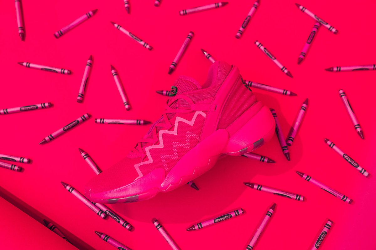 spidadmitchell's tweet image. CREATIVITY IS EVERYTHING 🖍🕷
#DONISSUE2 CRAYOLA PACK IS AVAILABLE NOW. 
#CREATEDWITHADIDAS @Crayola @adidasHoops