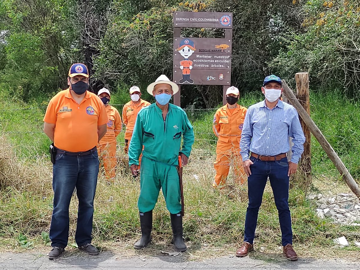 Trabajamos de manera articulada con <a href="/DCCCaucaSec/">Defensa Civil Colombiana seccional Cauca</a> y la comunidad  en la conservación y recuperación del humedal Las Guacas, un importante ecosistema que nos permite fortalecer el accionar de <a href="/CRCcauca/">Corporación Autónoma Regional del Cauca CRC</a>  en la consolidación de un #CaucaAmbientalYSostenible