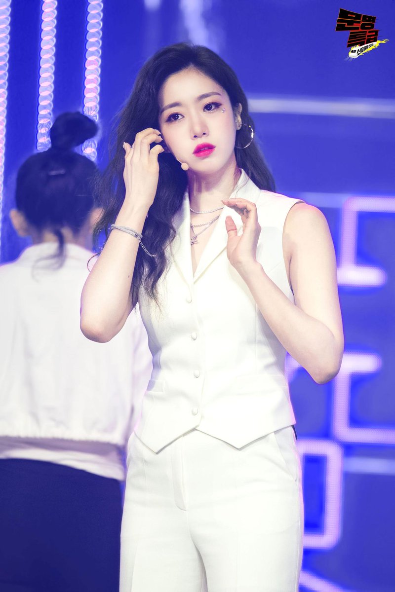 EunChanNet's tweet photo. #함은정 #은정 #eunjung 아이돌이야ㅜㅜㅜㅜㅠㅜ https://t.co/uv9B5f4CZ2