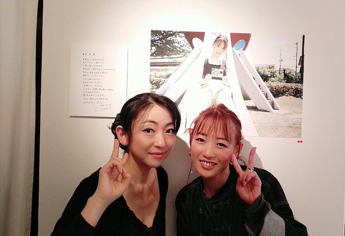 今日は出勤前に目黒に寄って黒木歩、ちゃんがモデルをつとめた写真展を見てきました👀 キメキメじゃない、ナチュラルな表情が魅力的✨ ノスタルジックでセクシーでキュートで&hellip;同性から見ても魅力的でした😍 そして久々に歩ちゃんと話せて楽しかったよ～🎵😆 #黒木歩、 #藤里一郎 #ロッコール<a href="/tag/%E9%BB%92%E6%9C%A8%E6%AD%A9"class="tags">#黒木歩</a><a href="/tag/%E8%97%A4%E9%87%8C%E4%B8%80%E9%83%8E"class="tags">#藤里一郎</a><a href="/tag/%E3%83%AD%E3%83%83%E3%82%B3%E3%83%BC%E3%83%AB"class="tags">#ロッコール</a>