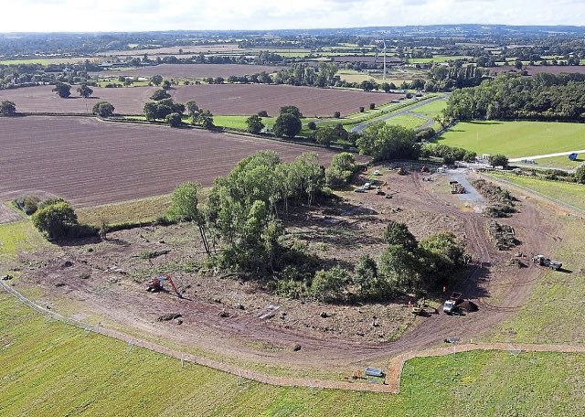 Devastation continues by #hs2 trainline. One day people will look back on this time and says why were they so stupid to kill the trees that support our lives. Someday it will be against the law to cut a single tree. I am going to bet the law is passed in less than 5 years.